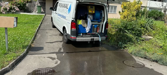 Spülen Sickerleitung in Rüschlikon